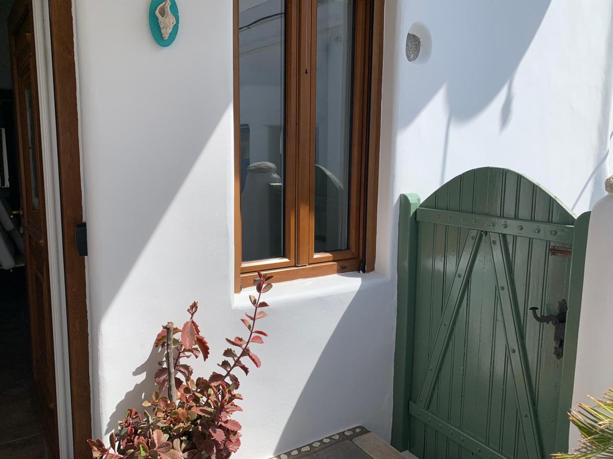 Apartment Cycladic House *